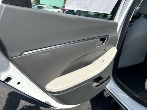 Used 2024 Hyundai Sonata SEL image 25