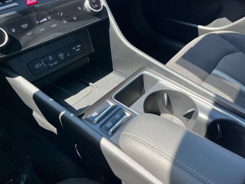 Used 2025 Hyundai Sonata SEL FWD image 41