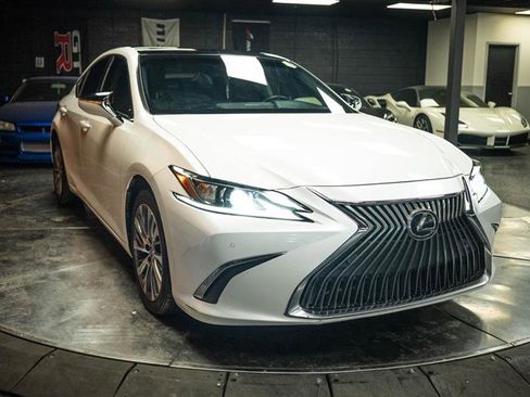 Used 2020 Lexus ES 350 w/ Premium Package FWD image 5