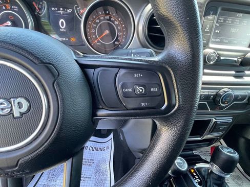 Used 2018 Jeep Wrangler Unlimited Sport AWD/4WD image 15