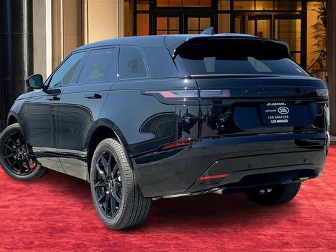 New 2026 Land Rover Range Rover Velar Dynamic SE image 3
