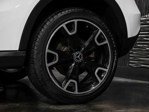 Used 2019 Mercedes-Benz GLA 250 image 53