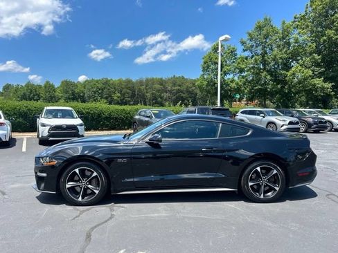 Used 2018 Ford Mustang GT RWD image 10