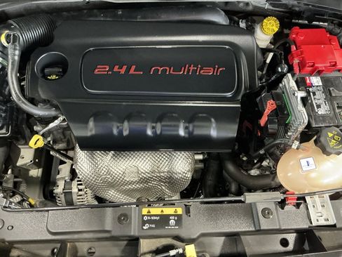 Used 2021 Jeep Renegade Sport image 30