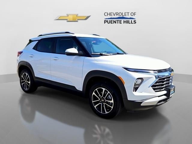 New 2026 Chevrolet TrailBlazer LT w/ Driver Confidence Package AWD/4WD image 2
