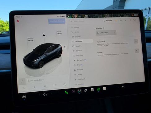 Used 2025 Tesla Model Y Long Range RWD image 50