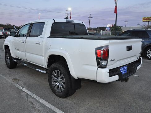 Used 2020 Toyota Tacoma Limited image 3