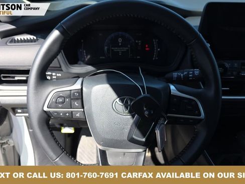 Used 2025 Toyota Grand Highlander AWD image 5