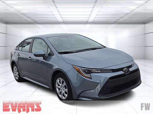 Used 2024 Toyota Corolla LE FWD image 1