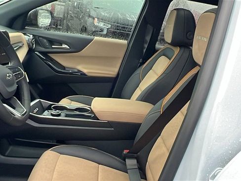 New 2026 Chevrolet Equinox ACTIV w/ Convenience Package III image 13