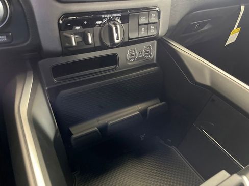 New 2022 RAM 1500 Big Horn image 42