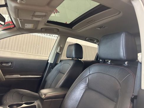 Used 2012 Nissan Rogue SL image 28