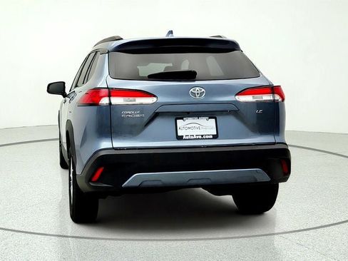 Used 2024 Toyota Corolla Cross LE FWD image 6