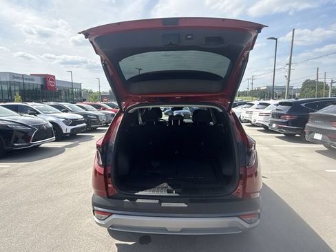 Used 2026 Hyundai Tucson Limited AWD/4WD image 23