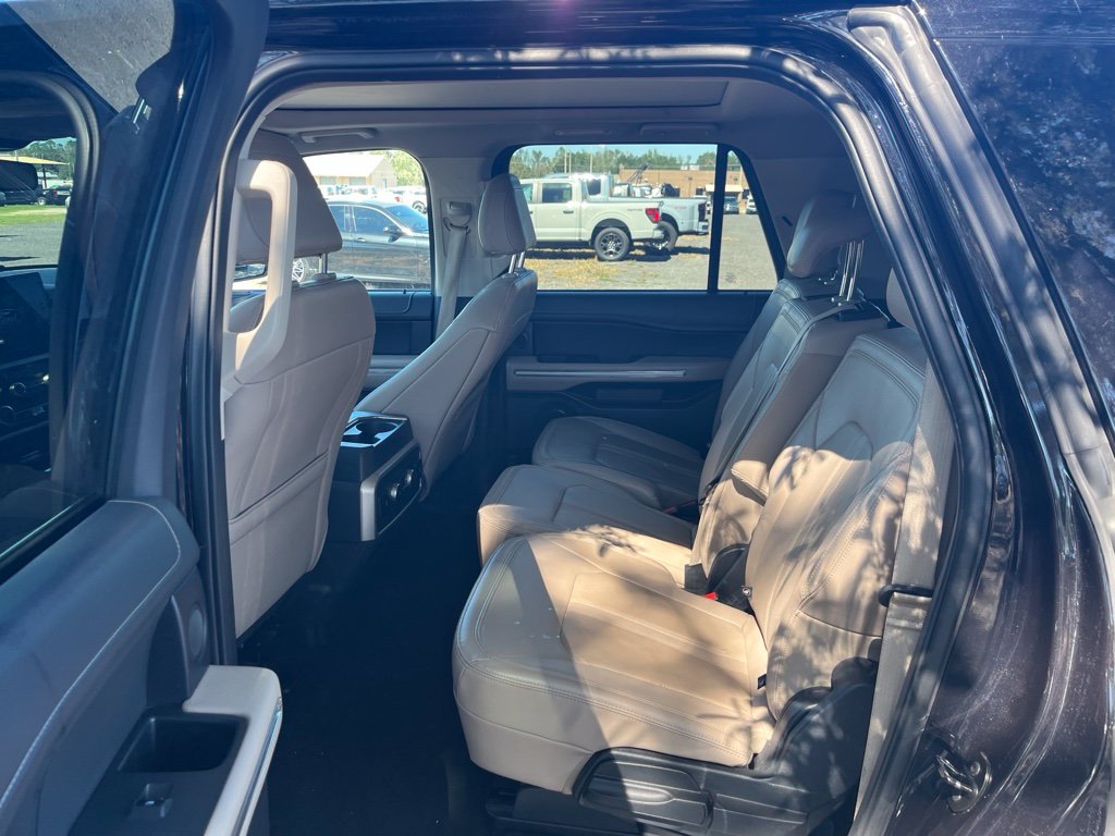 Used 2024 Ford Expedition Max Limited RWD image 11