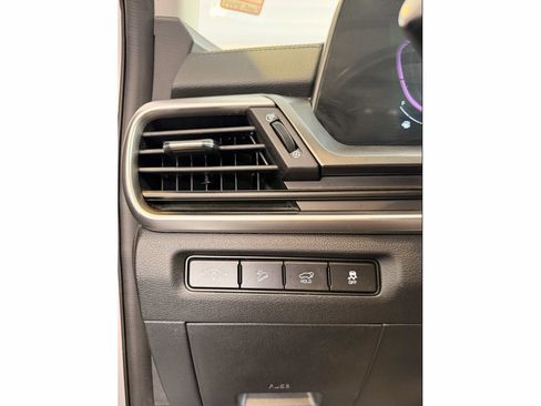 Used 2025 Kia Telluride S AWD/4WD image 9