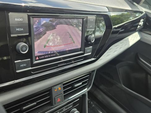 Certified 2023 Volkswagen Taos S FWD image 21