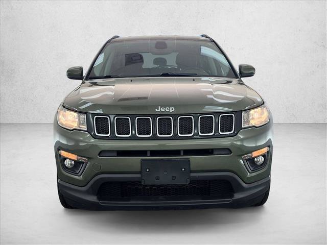 Used 2020 Jeep Compass Latitude AWD/4WD image 2