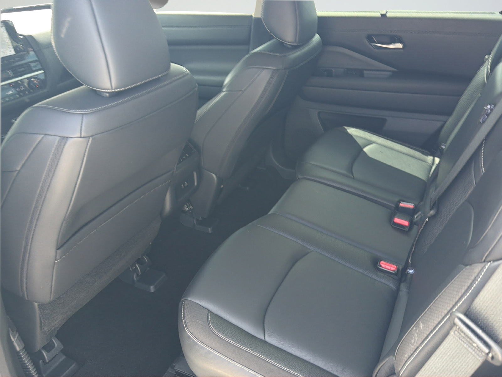 Certified 2025 Nissan Pathfinder SL AWD/4WD image 33