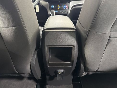 Used 2017 Ford Escape S image 32