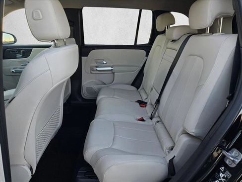 New 2026 Mercedes-Benz GLB 250 image 15