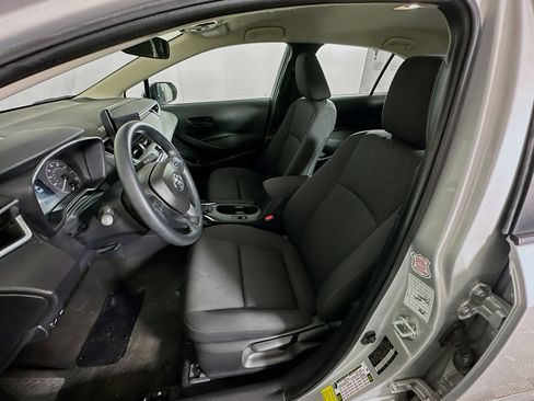 Used 2024 Toyota Corolla LE image 12