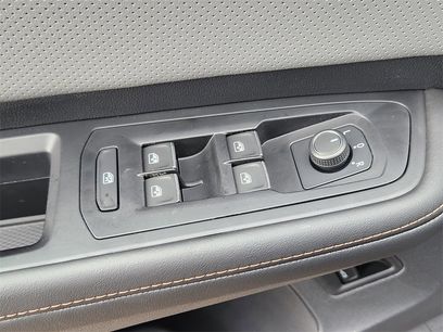 New 2025 Volkswagen Atlas Peak Edition SE