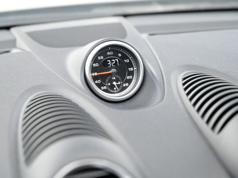 Used 2019 Porsche 718 Cayman S image 30