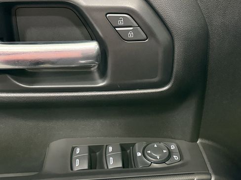 Used 2021 Chevrolet Silverado 1500 Custom w/ Safety Confidence Package image 16