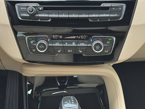 Used 2016 BMW X1 xDrive28i AWD/4WD image 14