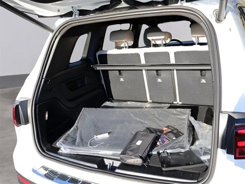 New 2026 Mercedes-Benz GLB 250 4MATIC image 17