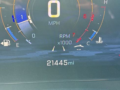 Certified 2025 Chevrolet Traverse LT image 20