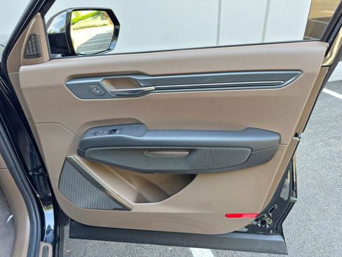 Used 2025 Kia EV9 GT-Line AWD/4WD image 48