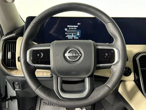 Used 2025 Nissan Armada Platinum Reserve AWD/4WD image 31
