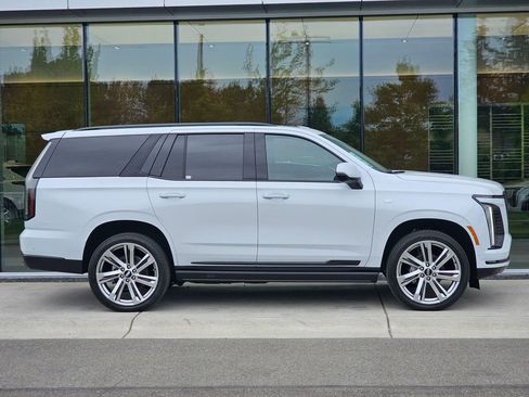 New 2026 Cadillac Escalade Platinum Sport AWD/4WD image 6