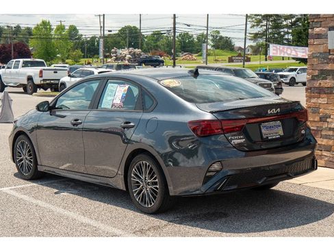 Used 2023 Kia Forte GT-Line w/ GT-Line Premium Package FWD image 5