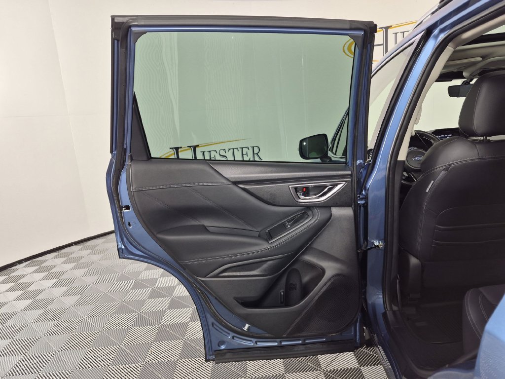 Used 2023 Subaru Forester Touring AWD/4WD image 30