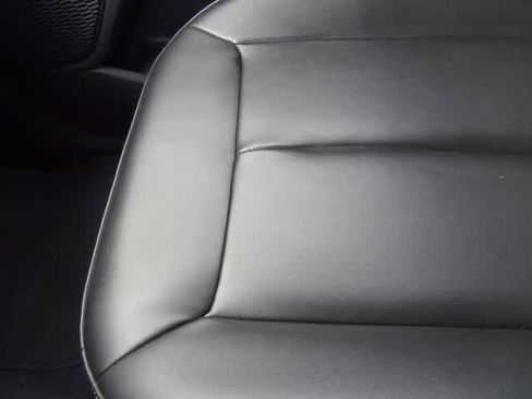 Used 2023 Jeep Grand Cherokee Limited image 32