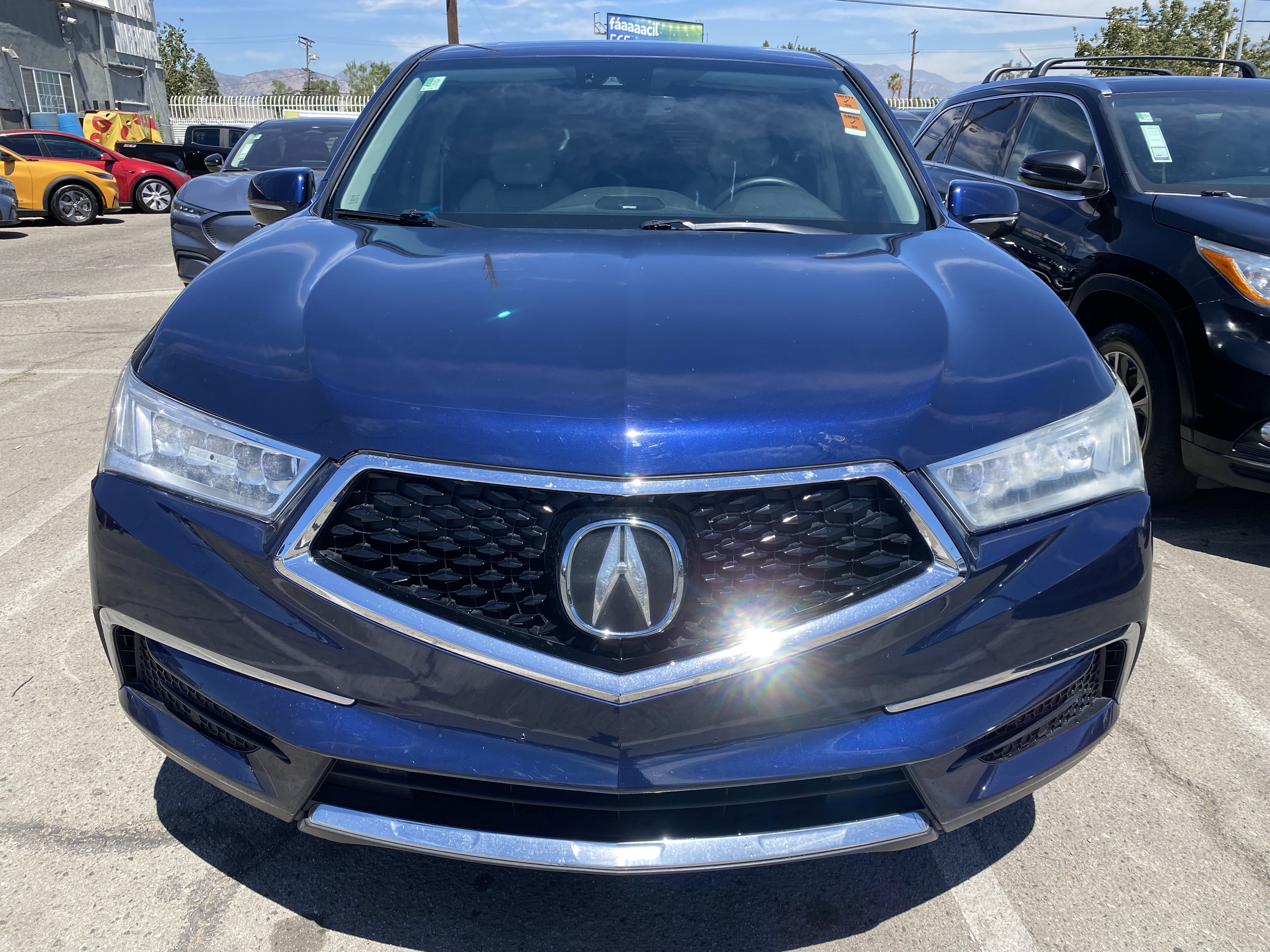 Used 2019 Acura MDX w/ Tech & Entertainment Pkg FWD image 3