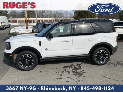 Used 2021 Ford Bronco Sport Outer Banks image 4