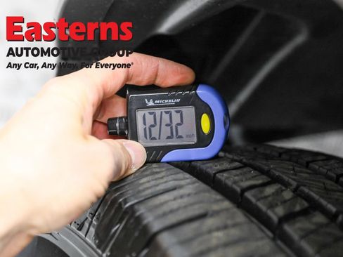 Used 2022 Nissan Frontier S RWD image 25