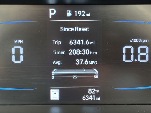 Used 2025 Hyundai Elantra Sport FWD image 21