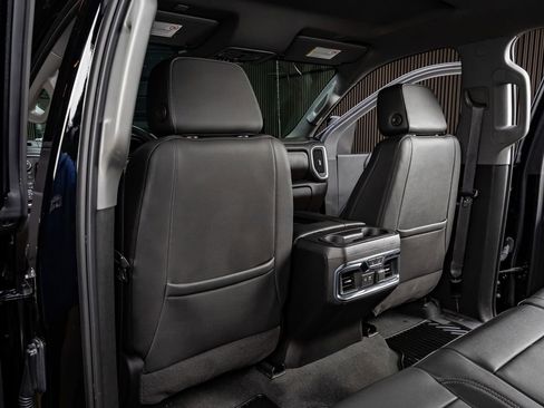 Used 2021 Chevrolet Silverado 2500 LTZ w/ LTZ Plus Package image 34