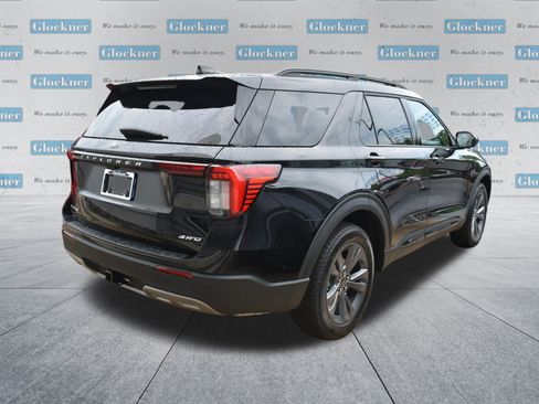 New 2026 Ford Explorer Active w/ Active Comfort Package AWD/4WD image 11