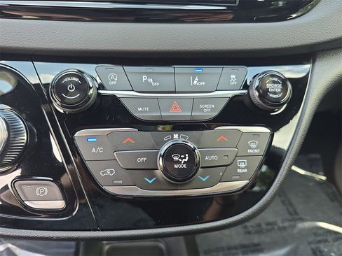 New 2026 Chrysler Voyager LX image 23