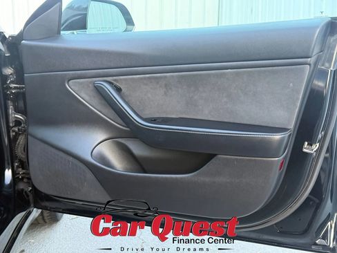 Used 2019 Tesla Model 3 Standard Range Plus image 19