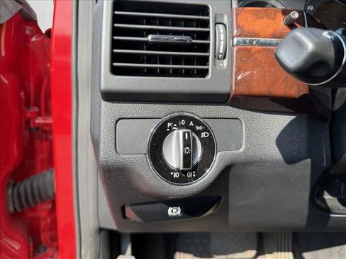 Used 2010 Mercedes-Benz GLK 350 4MATIC image 11