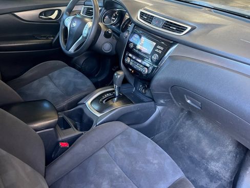 Used 2015 Nissan Rogue SV AWD/4WD image 44