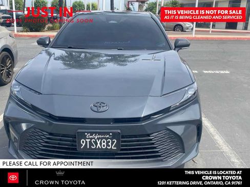 Used 2025 Toyota Camry LE w/ Convenience Package FWD image 2