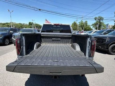 New 2026 GMC Sierra 2500 AT4 AWD/4WD image 10